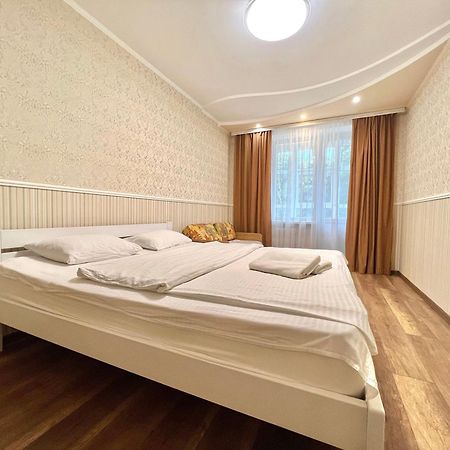 Apartpoltava 100 Квадратних Метрів Затишку В Серці Полтави, Корпусний Парк, Банківський Чек Kültér fotó