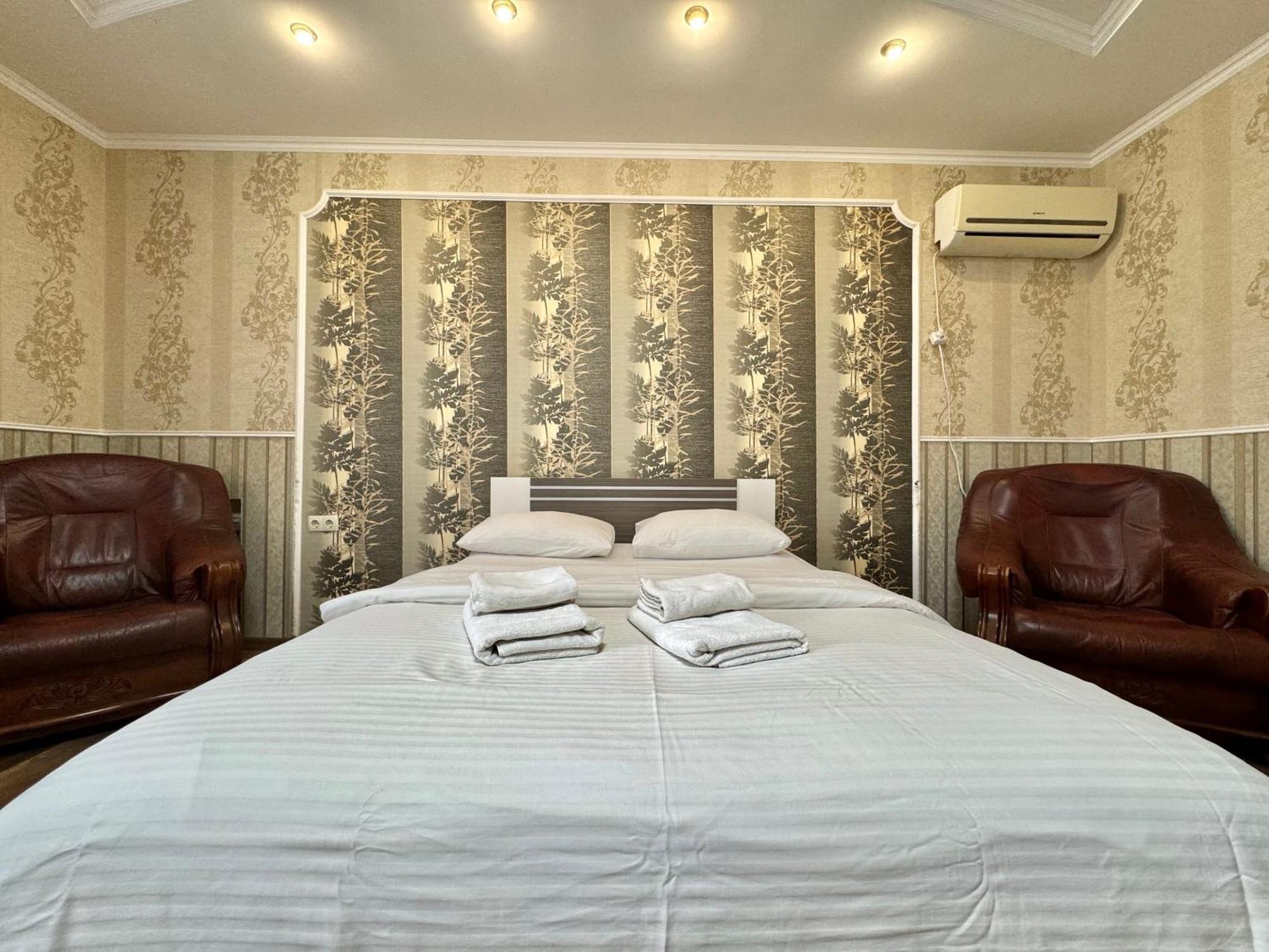 Apartpoltava 100 Квадратних Метрів Затишку В Серці Полтави, Корпусний Парк, Банківський Чек Kültér fotó